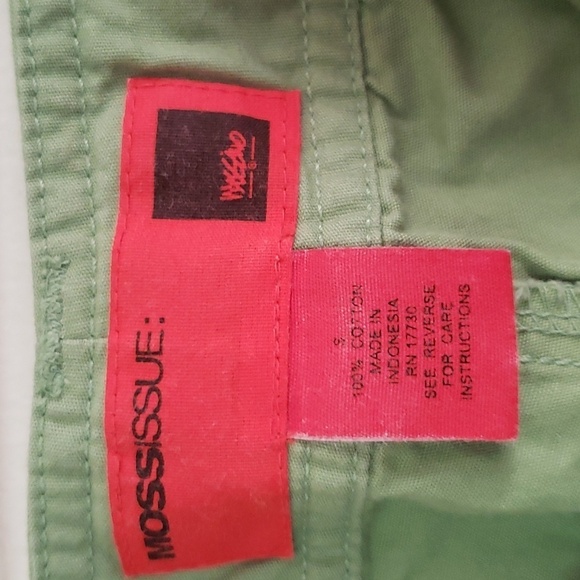 Mossimo green cropped cargo pants, 100% cotton, drawstring, women's size small - Picture 4 of 6